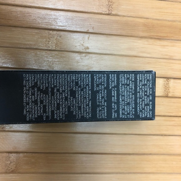 NARS velvet matte skin tint. Med/dark2 - Picture 4 of 5